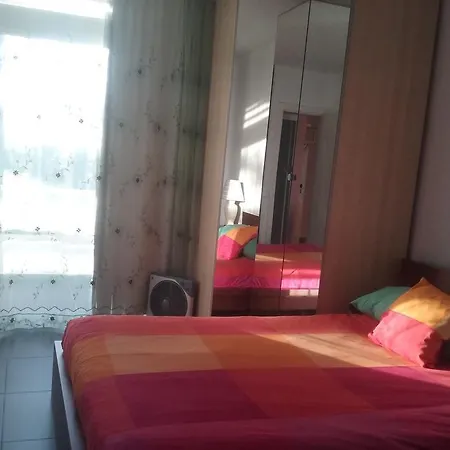 Apartamento Apartment *